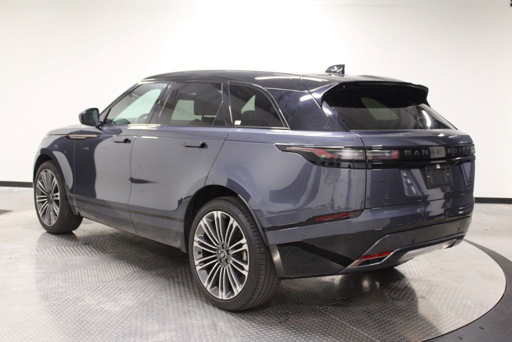 Used 2024 Land Rover Range Rover Velar Dynamic HSE image 3