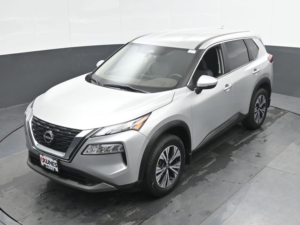 Used 2023 Nissan Rogue SV image 41