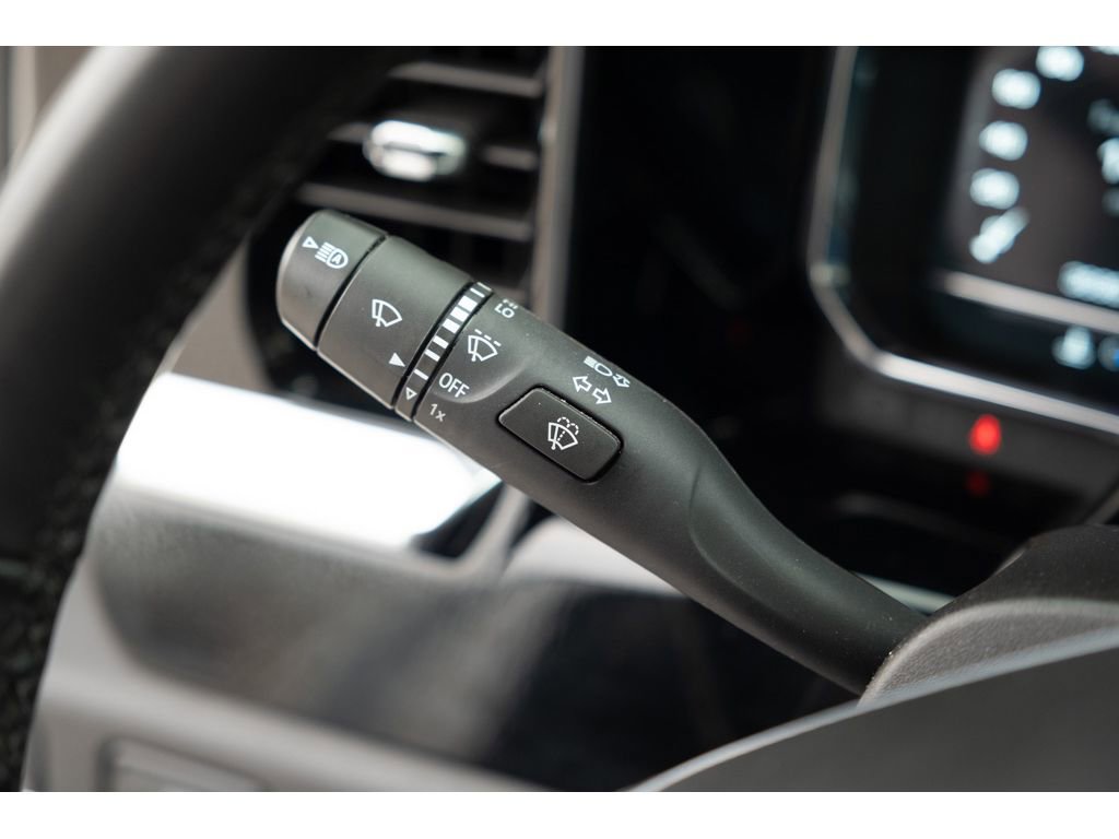 Certified 2025 GMC Sierra 1500 SLT image 18