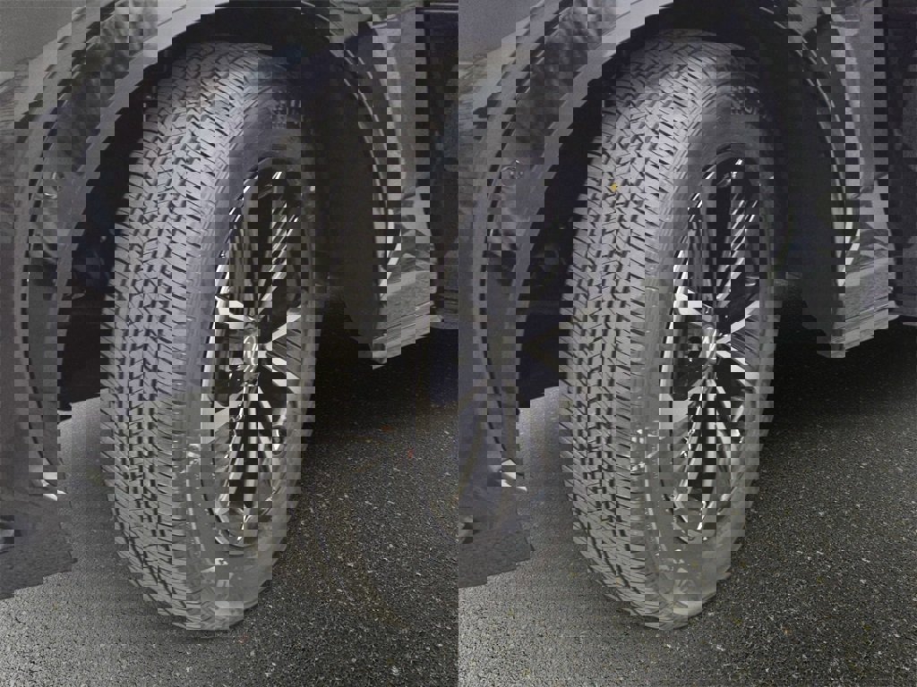 New 2026 Lexus RZ 450e AWD image 33