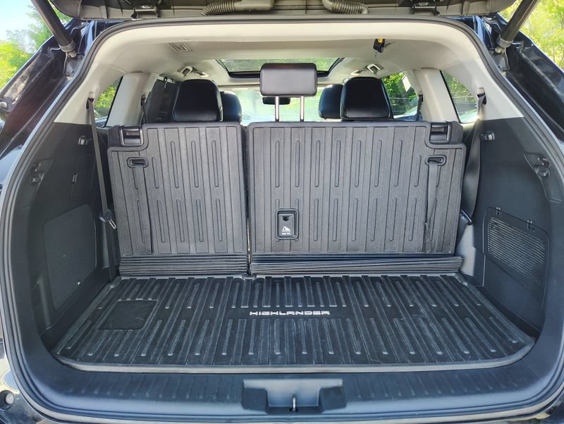 Used 2022 Toyota Highlander Platinum AWD/4WD image 18