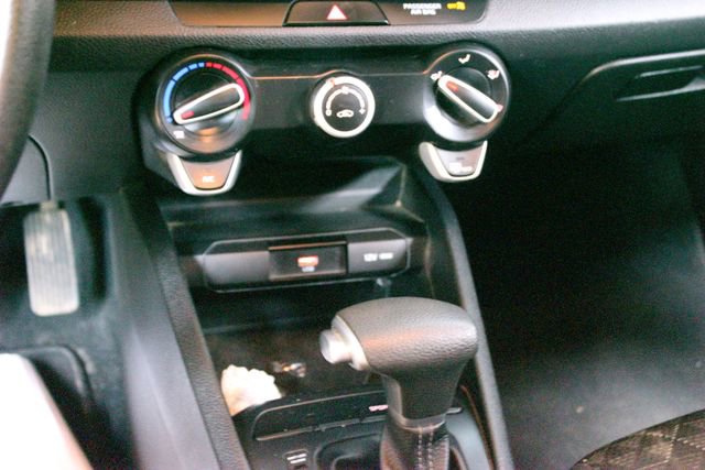 Used 2023 Kia Rio LX FWD image 18