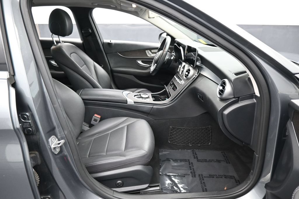 Used 2019 Mercedes-Benz C 300 Sedan image 38