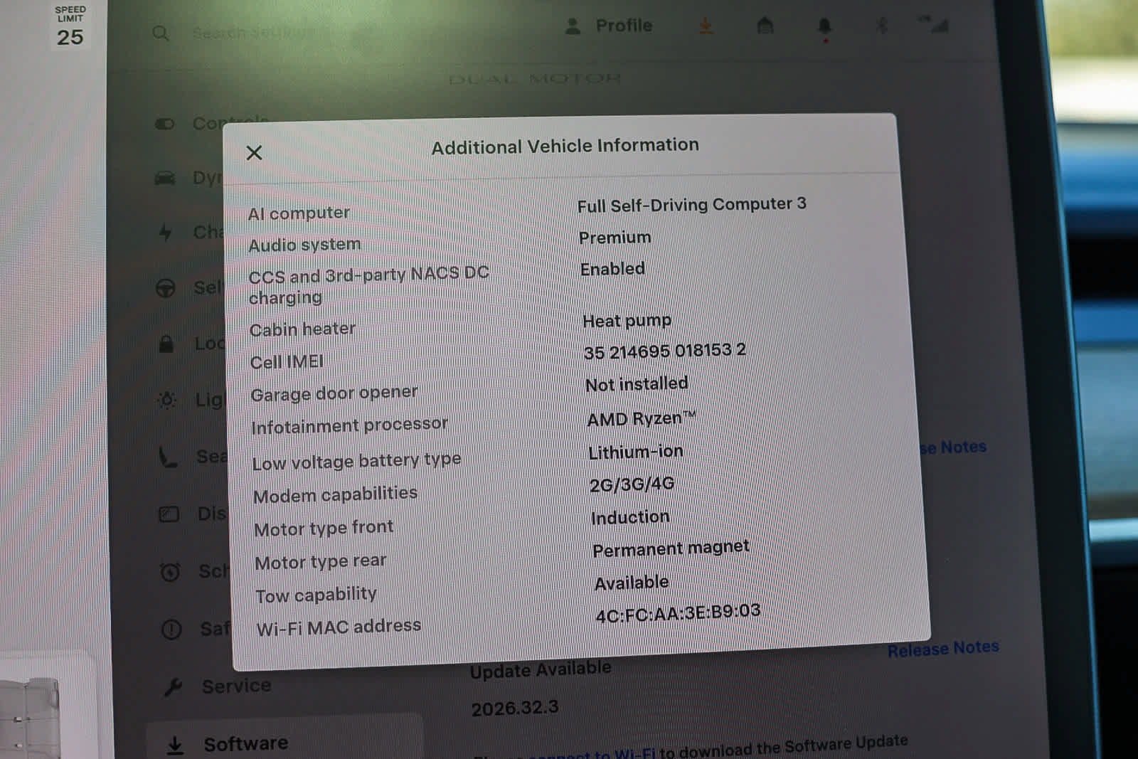 Used 2022 Tesla Model Y Long Range AWD/4WD image 25