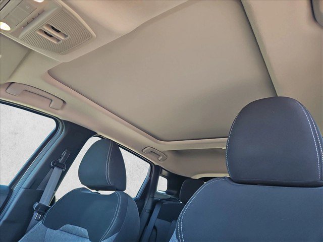 Certified 2025 Nissan Kicks SV w/ SV Premium Package AWD/4WD image 21