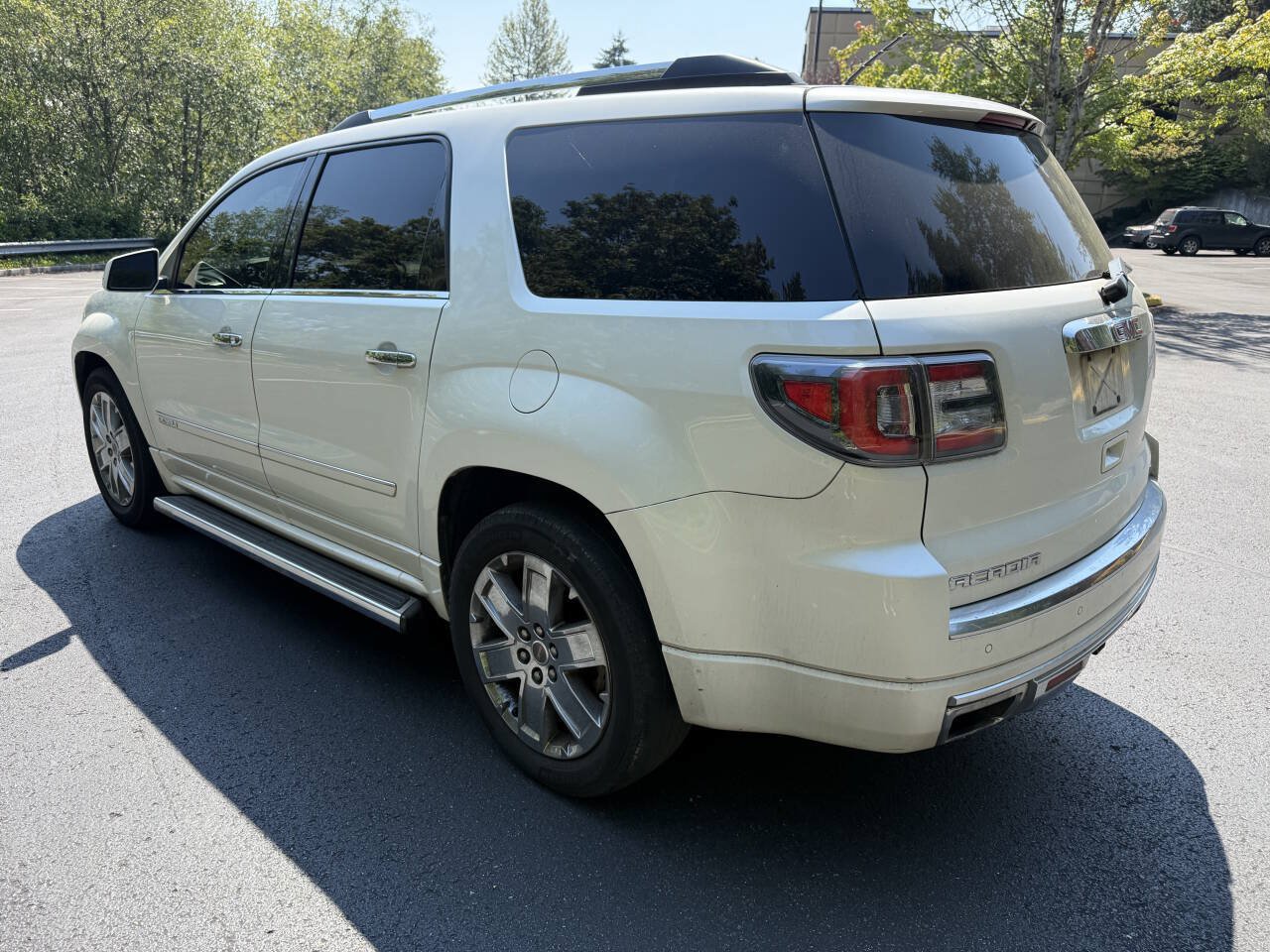 Used 2014 GMC Acadia Denali AWD/4WD image 3