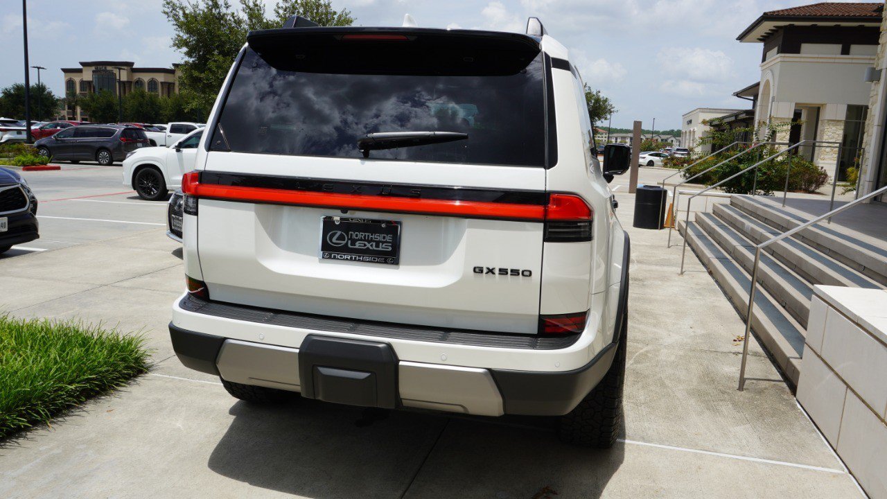 Certified 2025 Lexus GX 550 AWD/4WD image 6