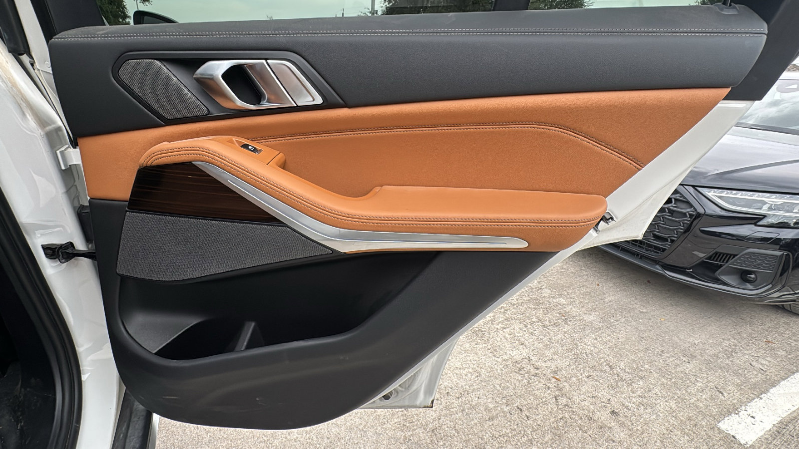 Used 2024 BMW X5 xDrive40i w/ Premium Package image 27