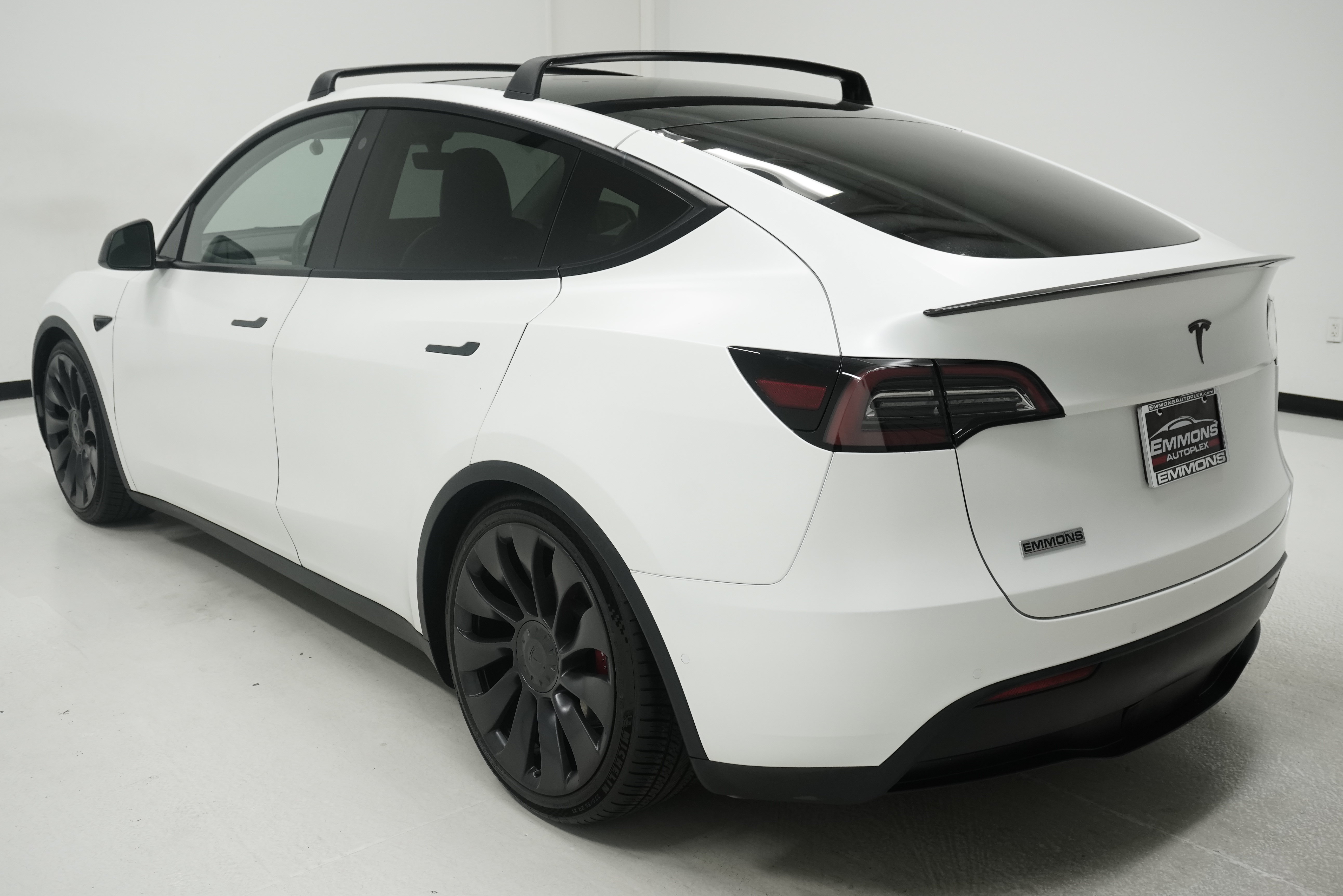 Used 2022 Tesla Model Y Performance AWD/4WD image 6