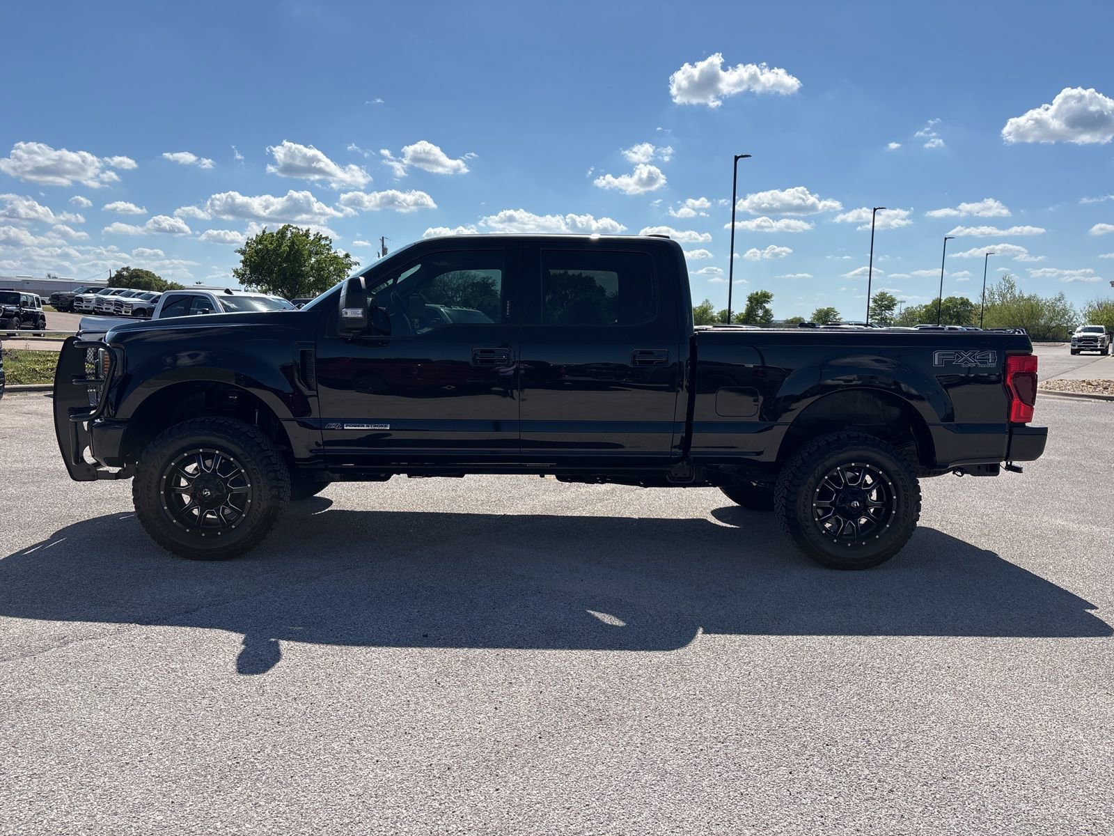 Used 2021 Ford F250 Lariat image 2