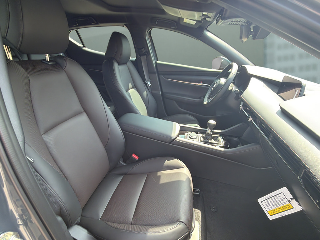 New 2026 MAZDA MAZDA3 2.5 S Hatchback w/ Premium Pkg FWD image 35