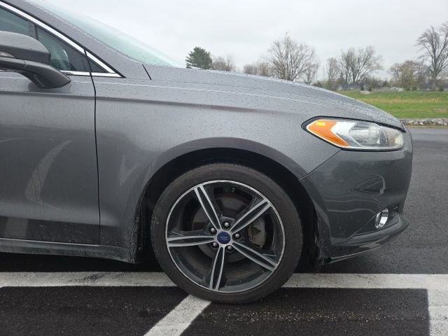 Used 2014 Ford Fusion SE w/ Equipment Group 202A image 4