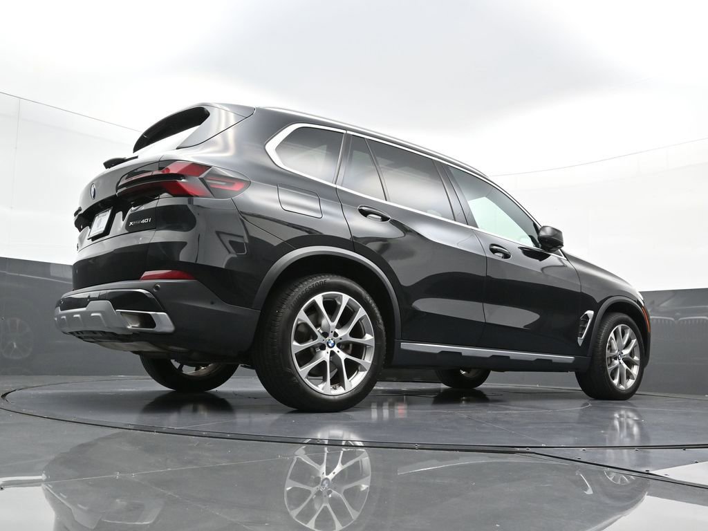 Used 2024 BMW X5 xDrive40i w/ Premium Package image 28