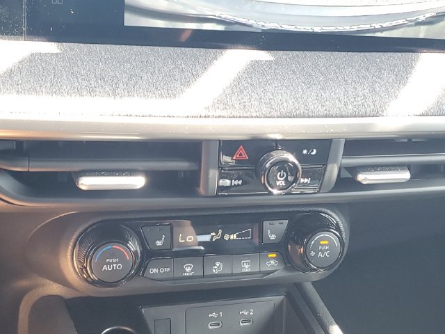 New 2027 Nissan Kicks SV AWD/4WD image 31