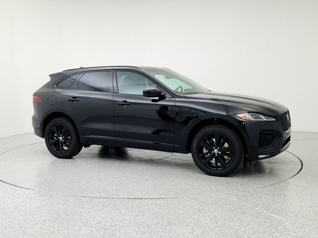 New 2026 Jaguar F-PACE R-Dynamic S image 3