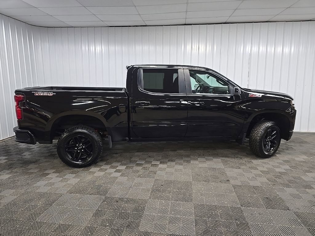 Used 2021 Chevrolet Silverado 1500 LT Trail Boss w/ Bed Protection Package image 2