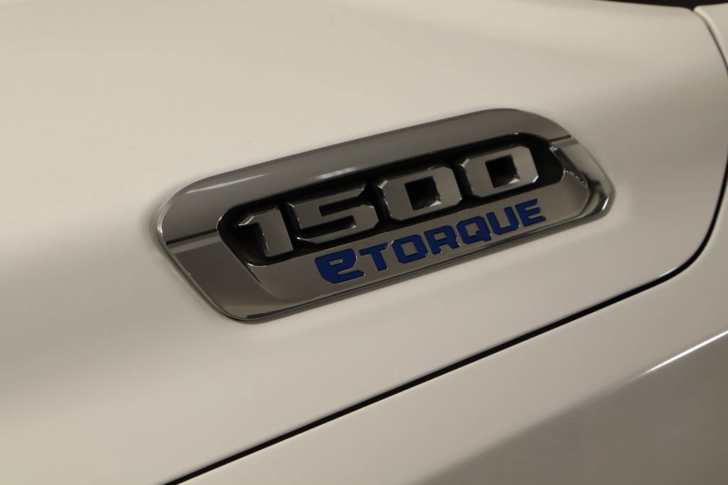 Used 2021 RAM 1500 Big Horn RWD image 41