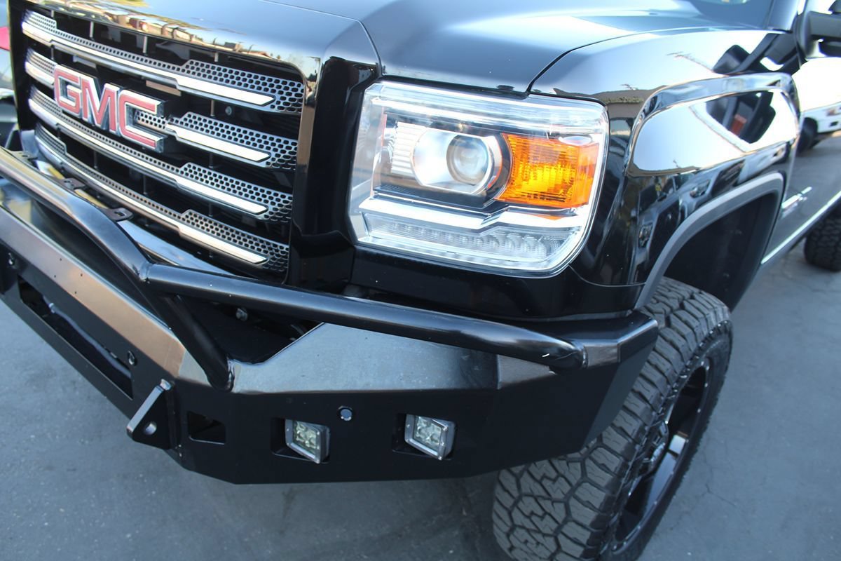 Used 2015 GMC Sierra 2500 SLT w/ Duramax Plus Package AWD/4WD image 10