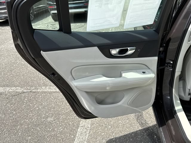 Certified 2023 Volvo S60 B5 Plus w/ Climate Package AWD/4WD image 20