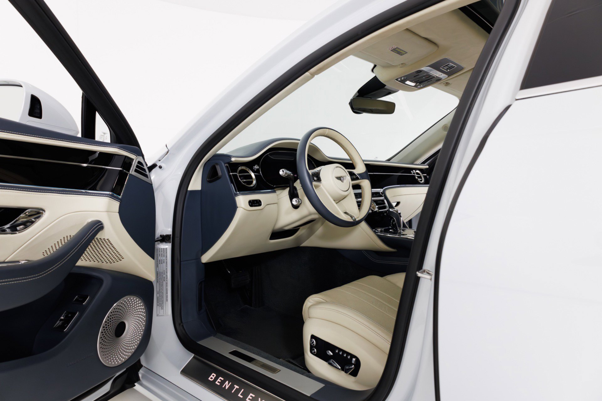 Used 2020 Bentley Flying Spur W12 AWD/4WD image 14