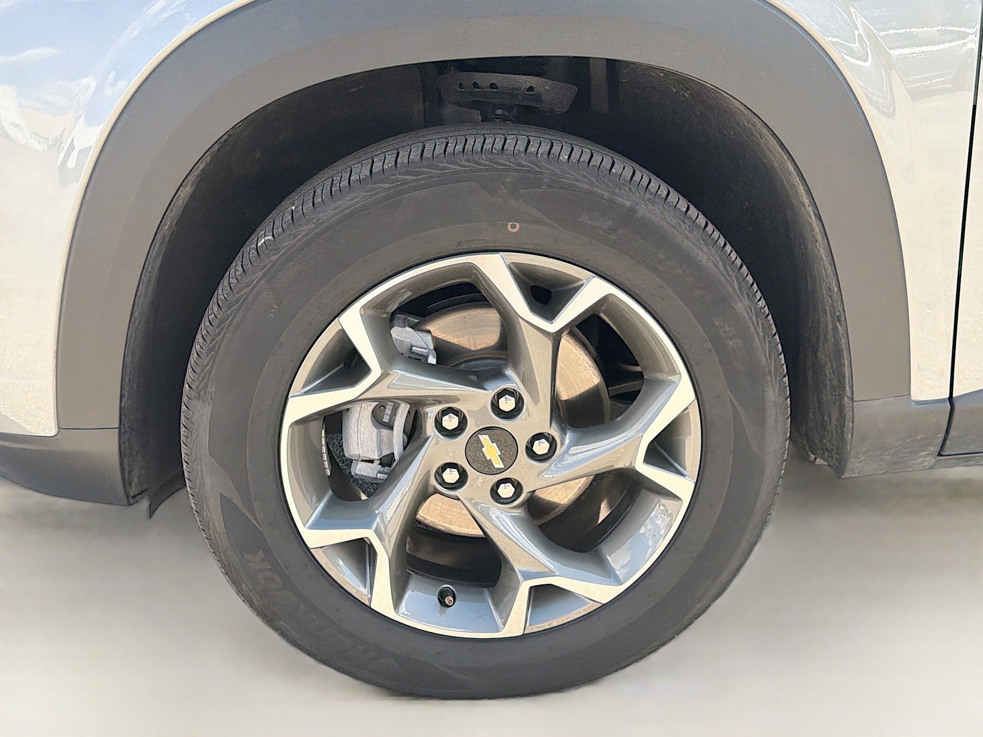 Used 2025 Chevrolet Trax LT w/ LT Convenience Package image 36