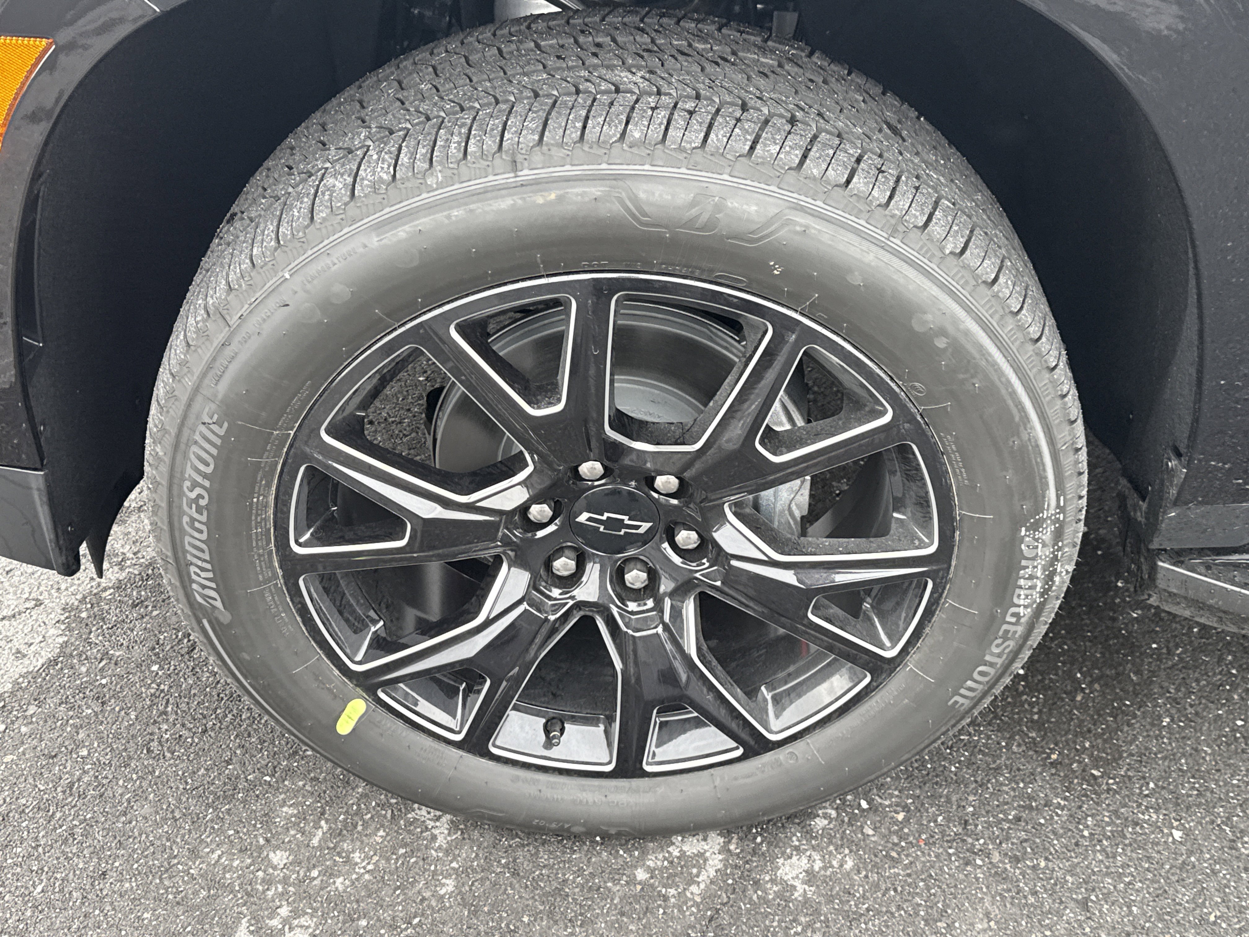 New 2026 Chevrolet Suburban RST w/ RST Capability Package image 10