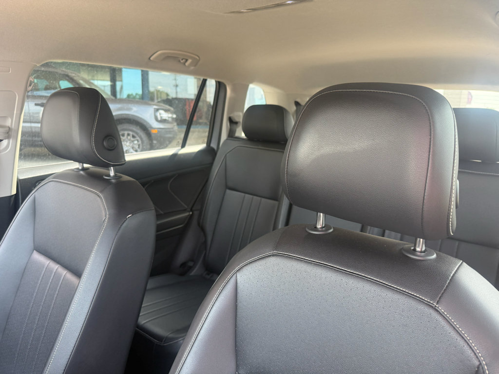 Used 2023 Volkswagen Tiguan SE FWD image 11