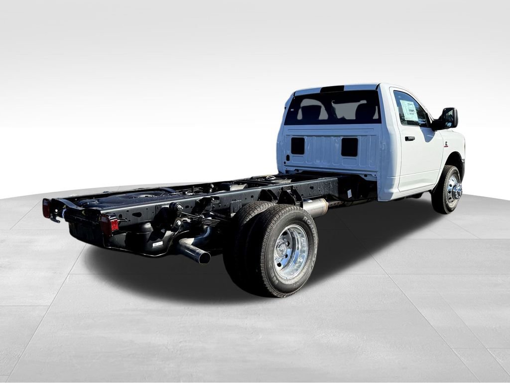 New 2026 RAM 3500 Tradesman w/ Chrome Appearance Group image 7