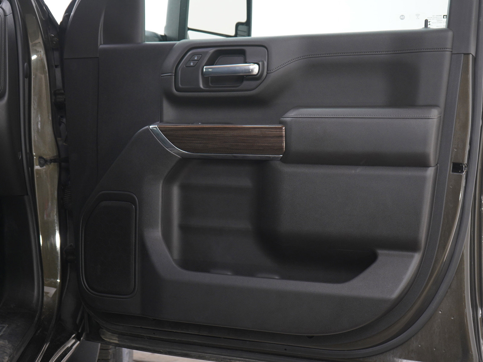 Used 2023 Chevrolet Silverado 2500 LT image 14