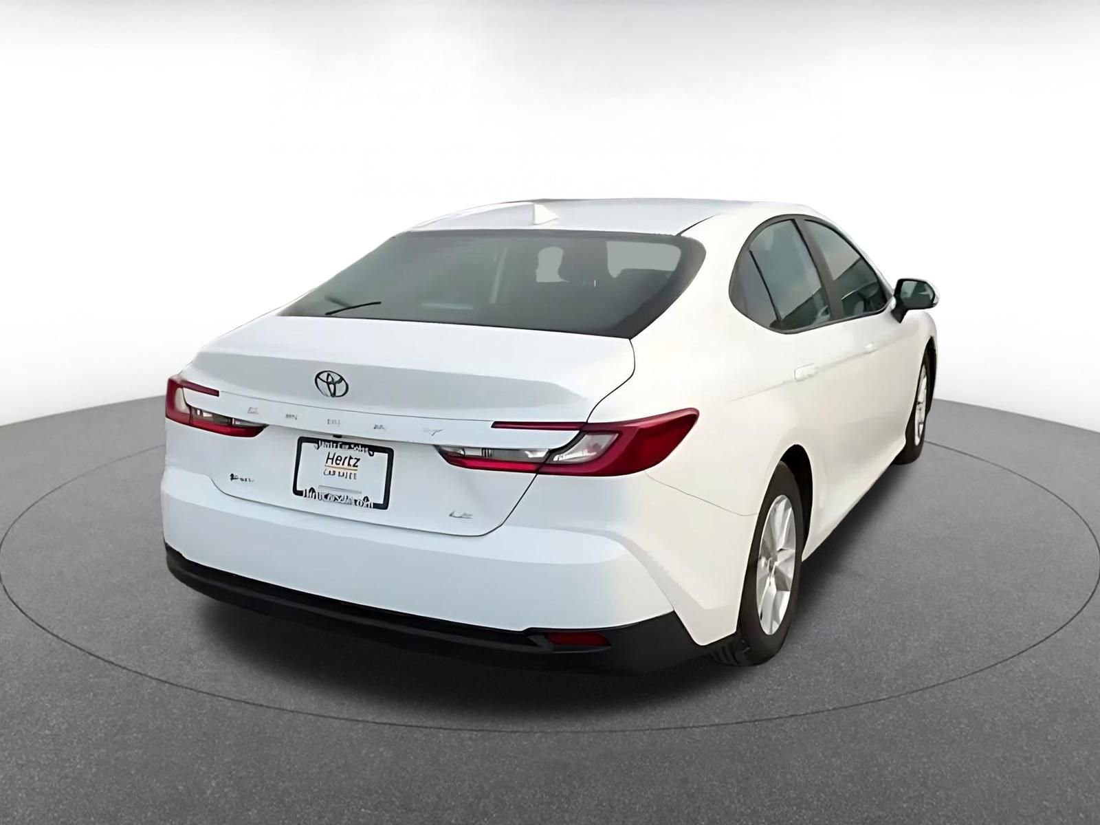 Used 2025 Toyota Camry LE FWD image 13