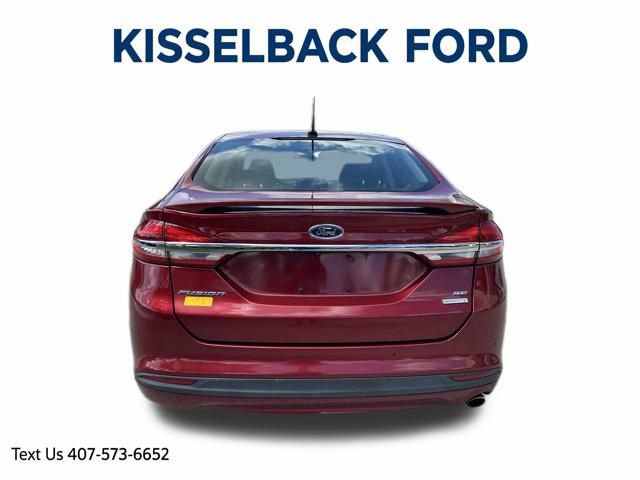 Used 2017 Ford Fusion SE w/ Fusion SE Technology Package FWD image 4