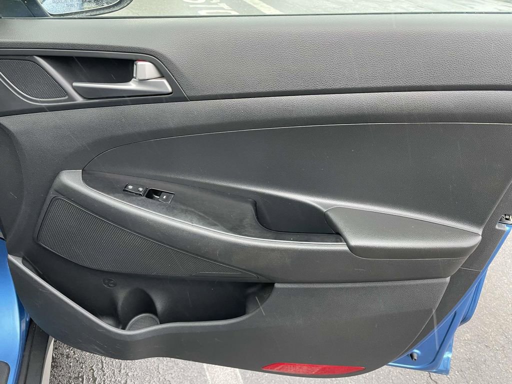 Used 2018 Hyundai Tucson SE image 44
