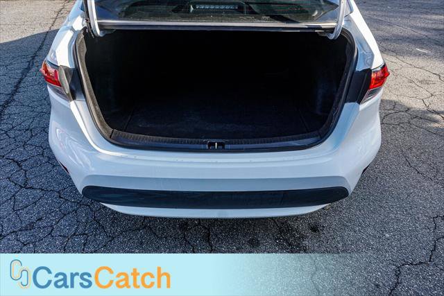 Used 2021 Toyota Corolla LE image 39