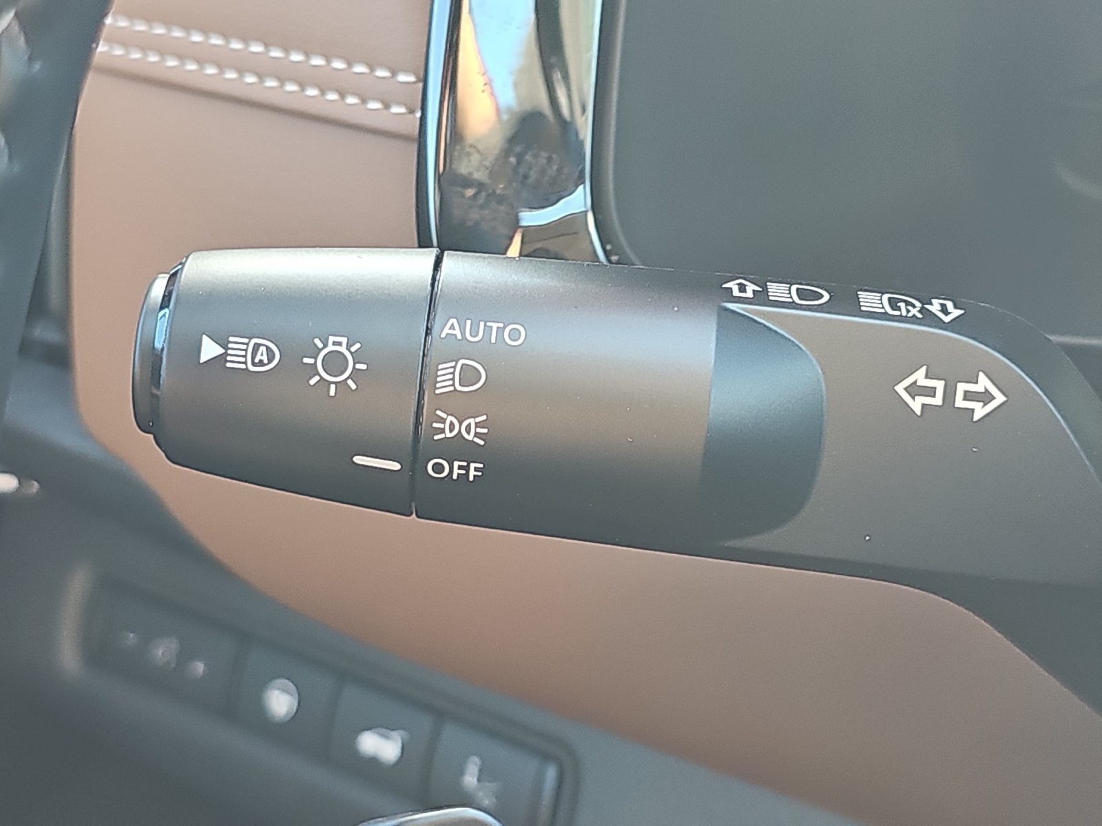 New 2026 Nissan Pathfinder Platinum FWD image 36