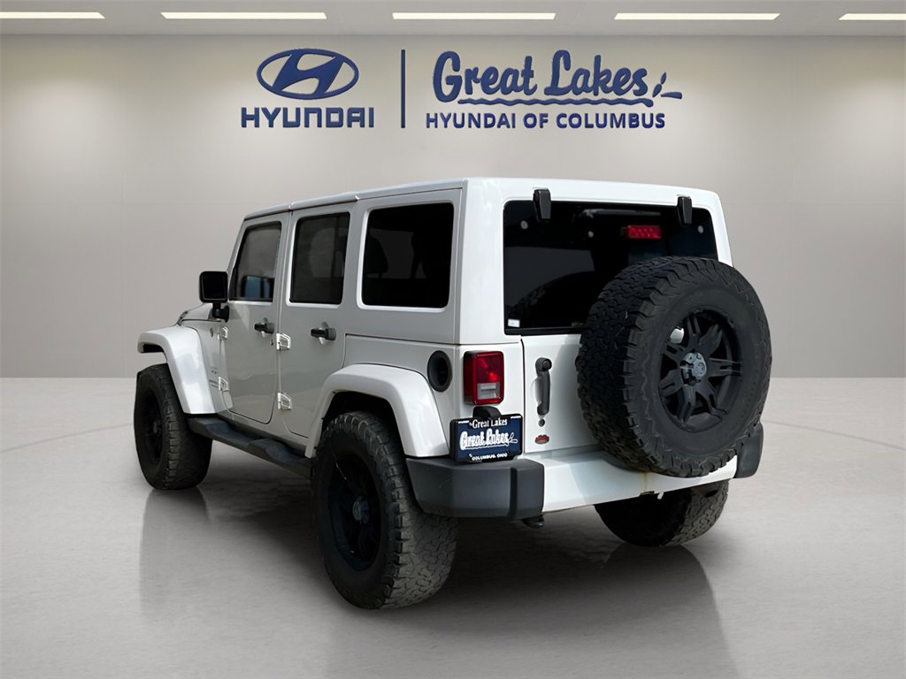 Used 2016 Jeep Wrangler Unlimited Sahara w/ Connectivity Group image 3