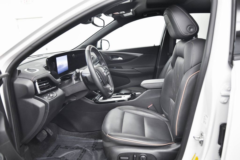 Used 2025 Buick Envista Avenir image 11