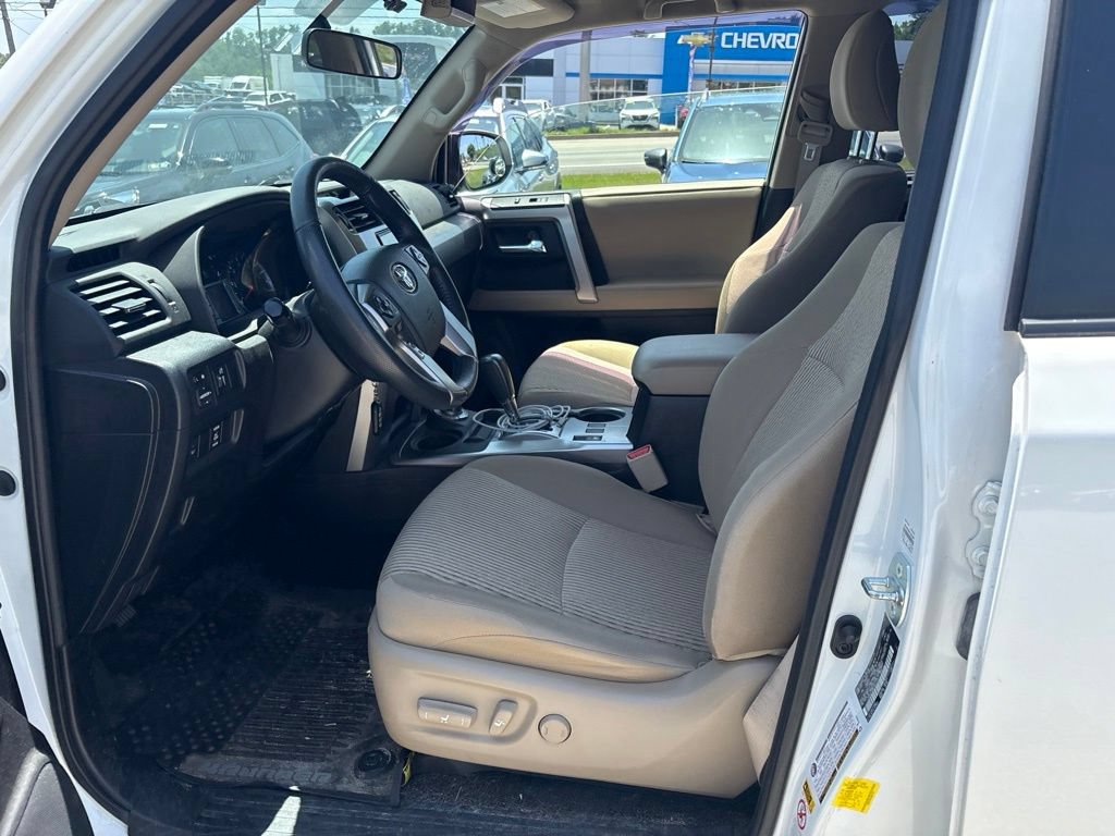 Used 2019 Toyota 4Runner SR5 AWD/4WD image 16