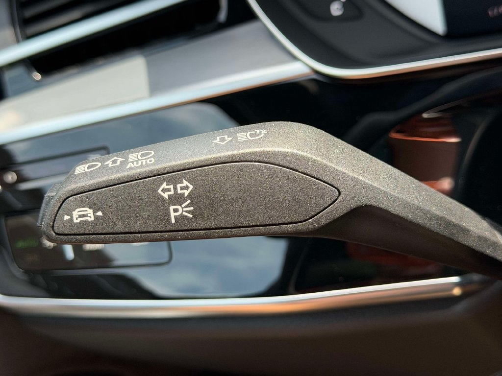 New 2026 Audi A8 L 3.0T AWD/4WD image 18