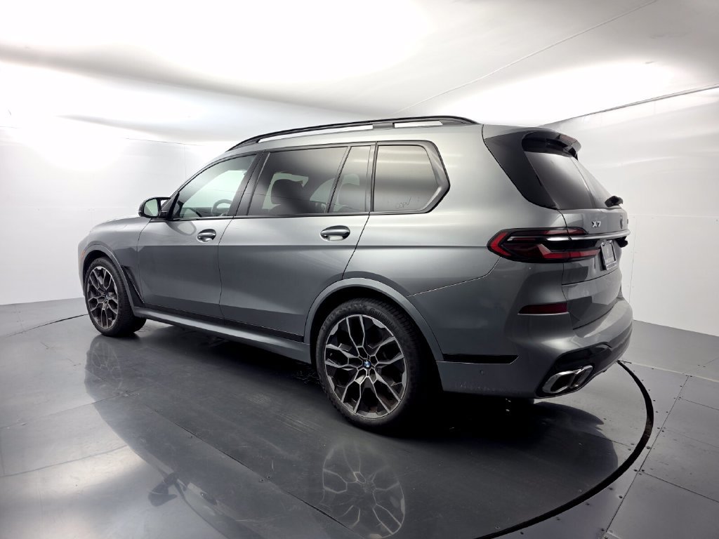Used 2024 BMW X7 M60i w/ Executive Package AWD/4WD image 4