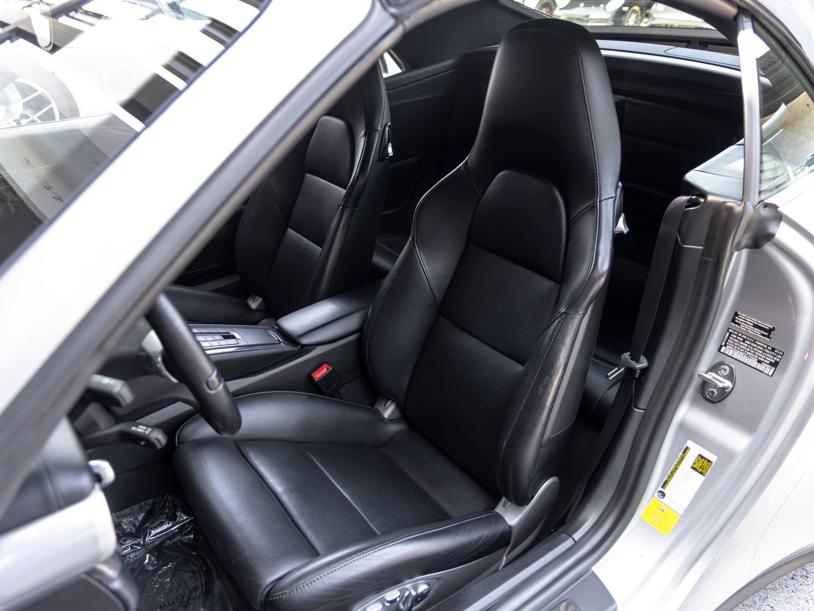 Certified 2015 Porsche 911 Turbo S AWD/4WD image 5