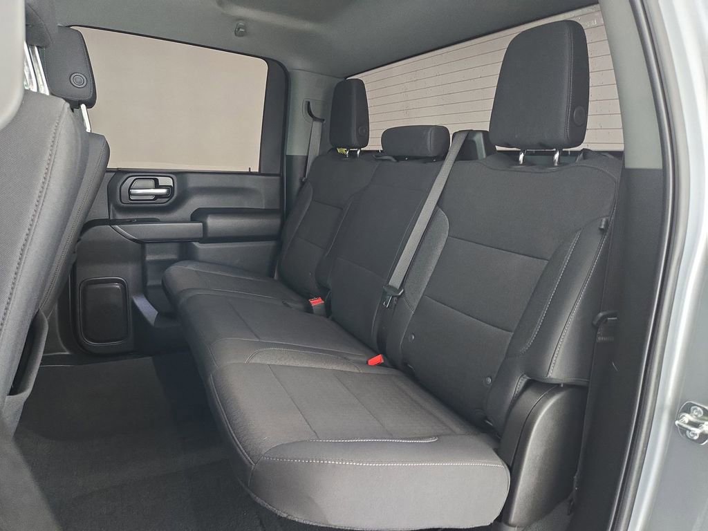 Used 2026 Chevrolet Silverado 2500 Custom w/ Custom Value Package image 30