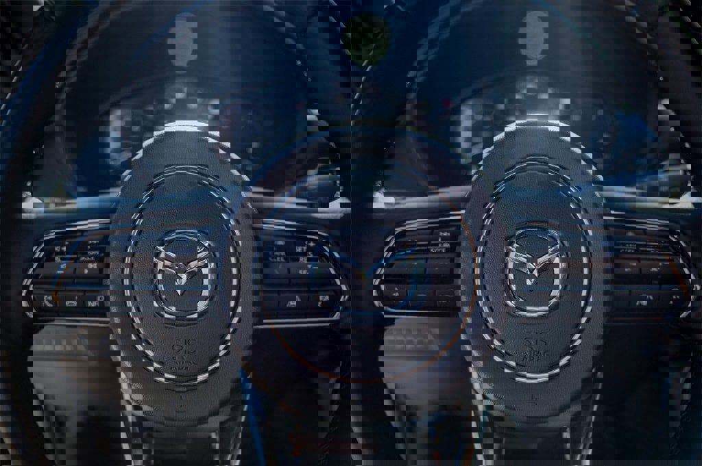 Used 2025 MAZDA CX-90 3.3 Turbo w/ Premium Plus Pkg image 12