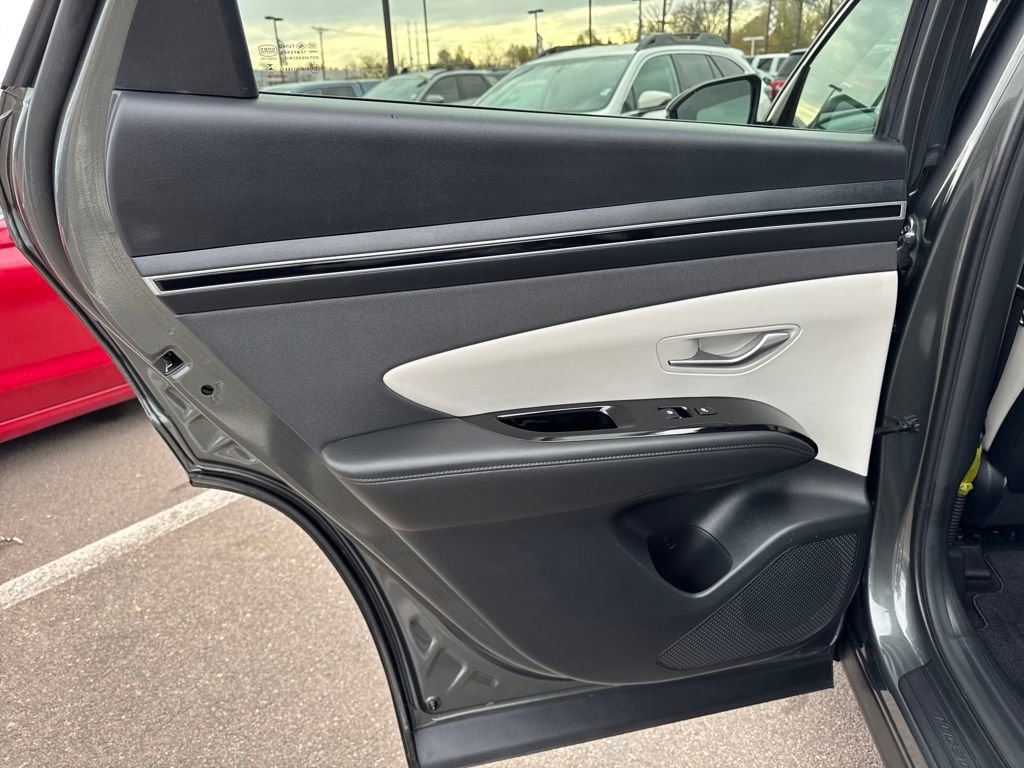 Certified 2024 Hyundai Tucson Limited image 31