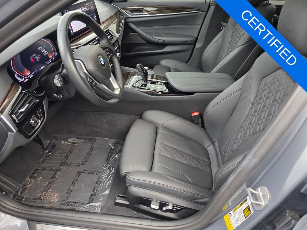 Certified 2023 BMW 530i w/ Premium Package RWD image 9