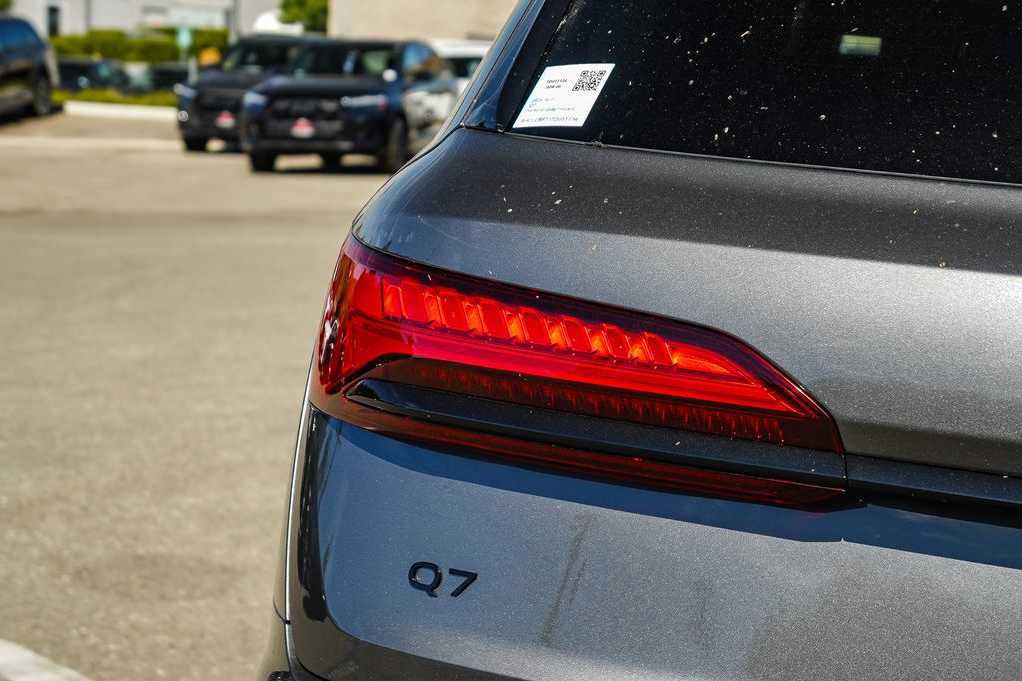 New 2026 Audi Q7 2.0T Premium Plus AWD/4WD image 7