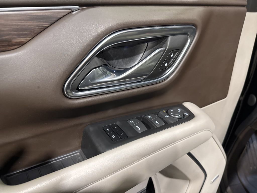 Used 2021 Chevrolet Tahoe Z71 w/ Rear Media and Nav Package image 16