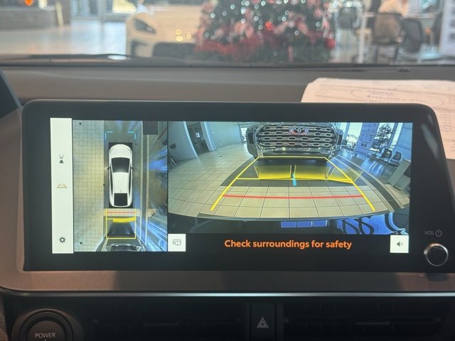 New 2025 Toyota Prius Plug-In Hybrid image 27