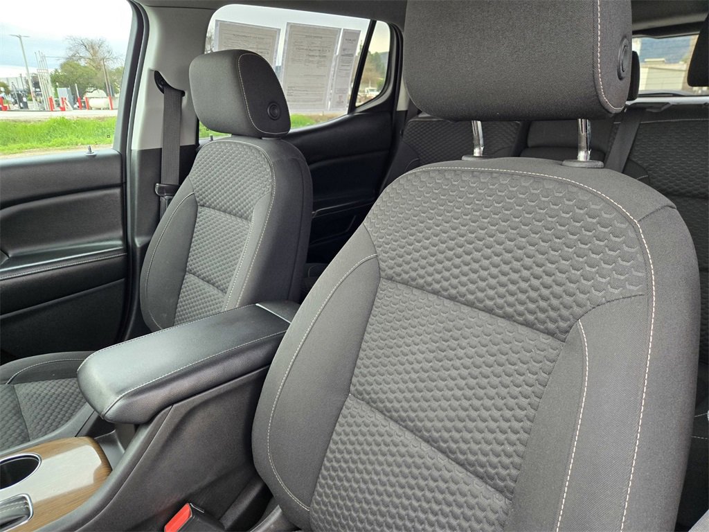 Used 2018 GMC Acadia SLE image 16