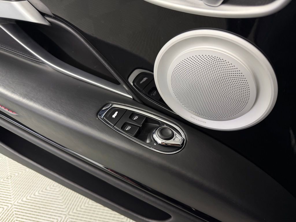 Used 2018 Aston Martin DB11 V12 image 19