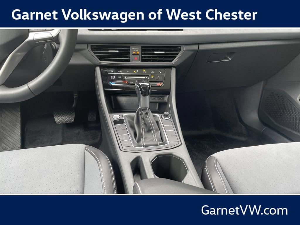 New 2026 Volkswagen Jetta SE FWD image 26